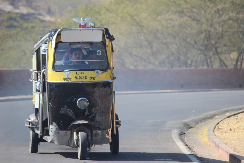 rickshaw-1196193_1920