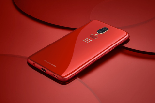 OnePlus 6 Red