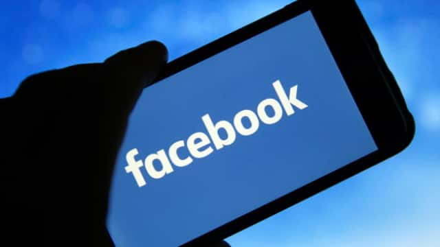 facebook warns users