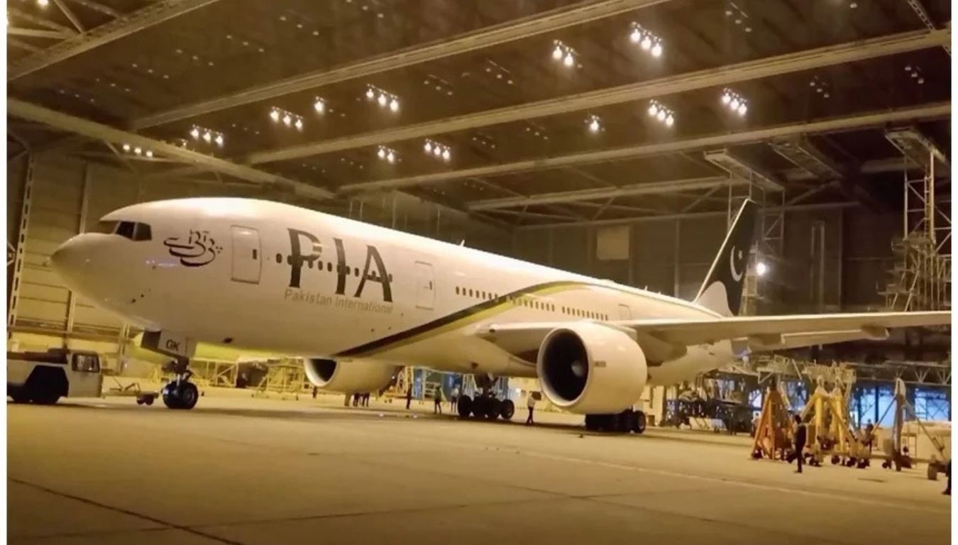 Finance Ministry Held Responsible for PIA’s Failed Bid